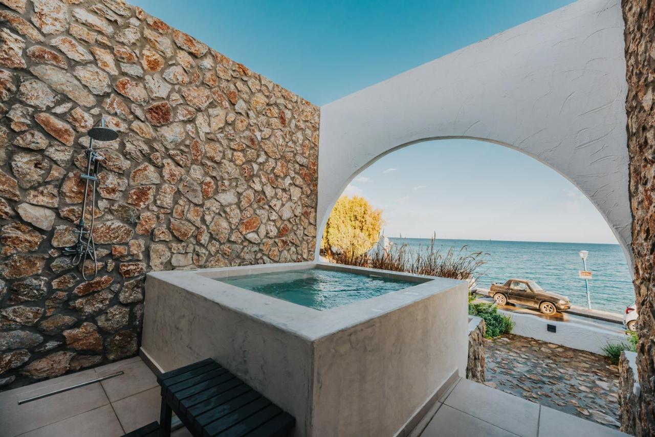 Delfini Beach Hotel & Suites Archangelos  Exterior foto