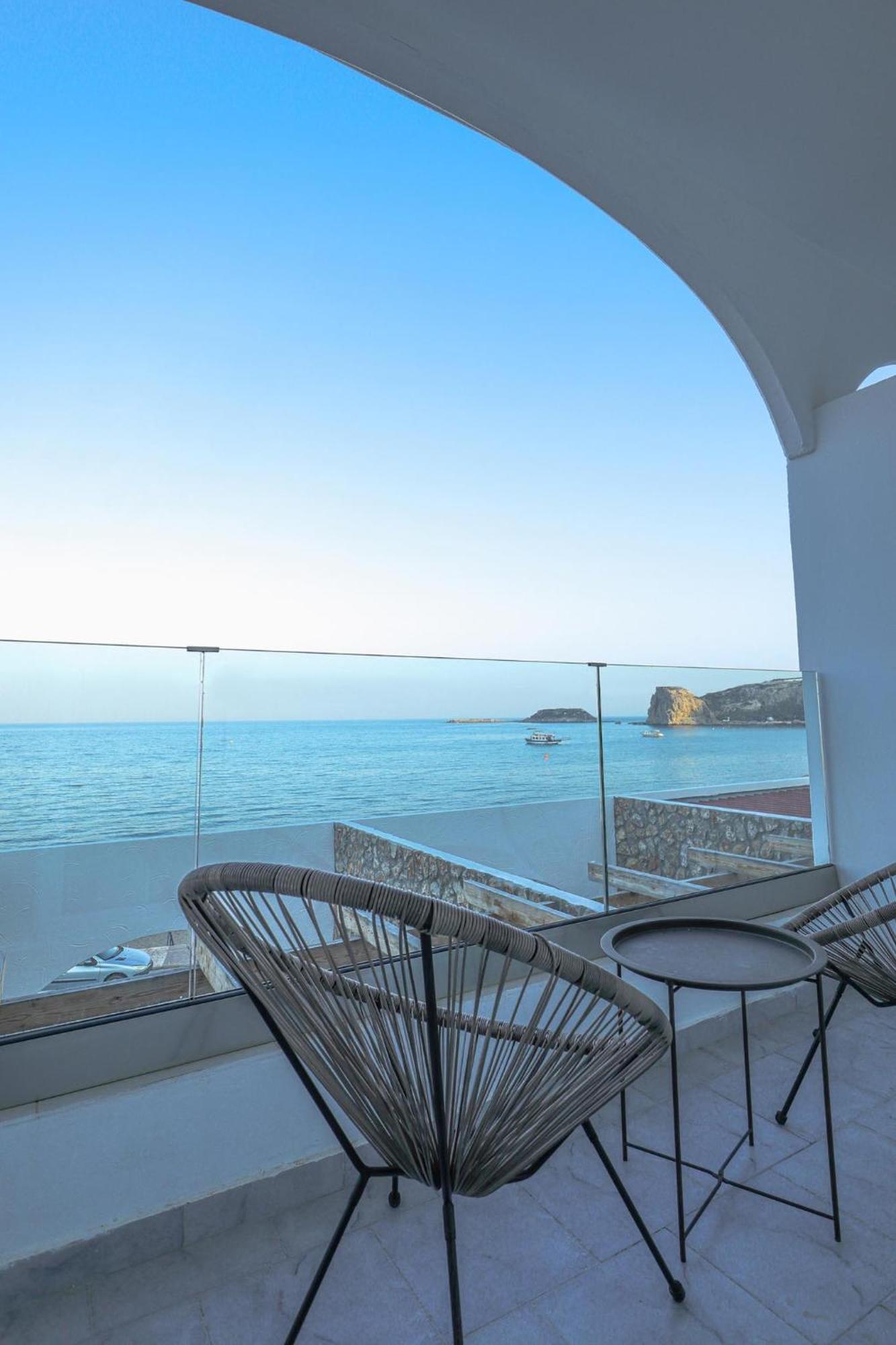 Delfini Beach Hotel & Suites Archangelos  Exterior foto